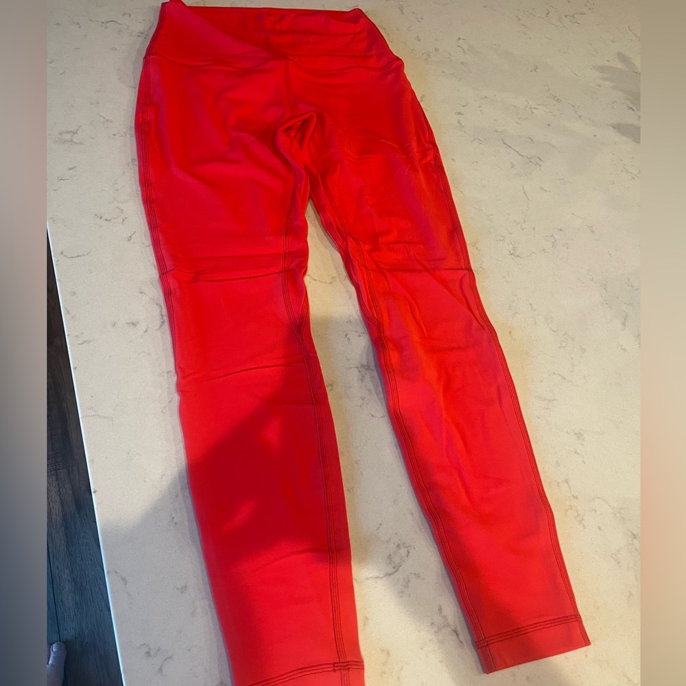 Lululemon Align, Never worn, Size 8, 28”
